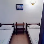 Apartament Feral *