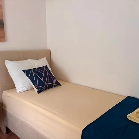 Feral Apartment Neum